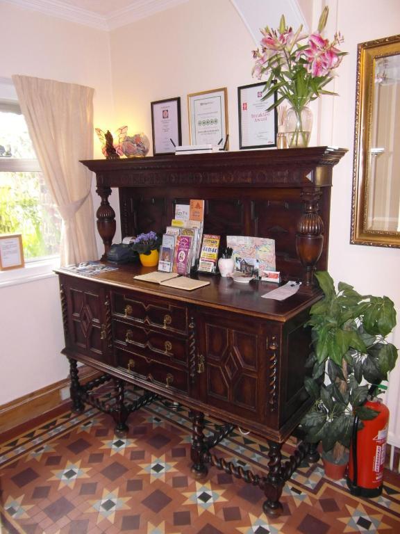Anton Guest House Bed And Breakfast Shrewsbury Extérieur photo